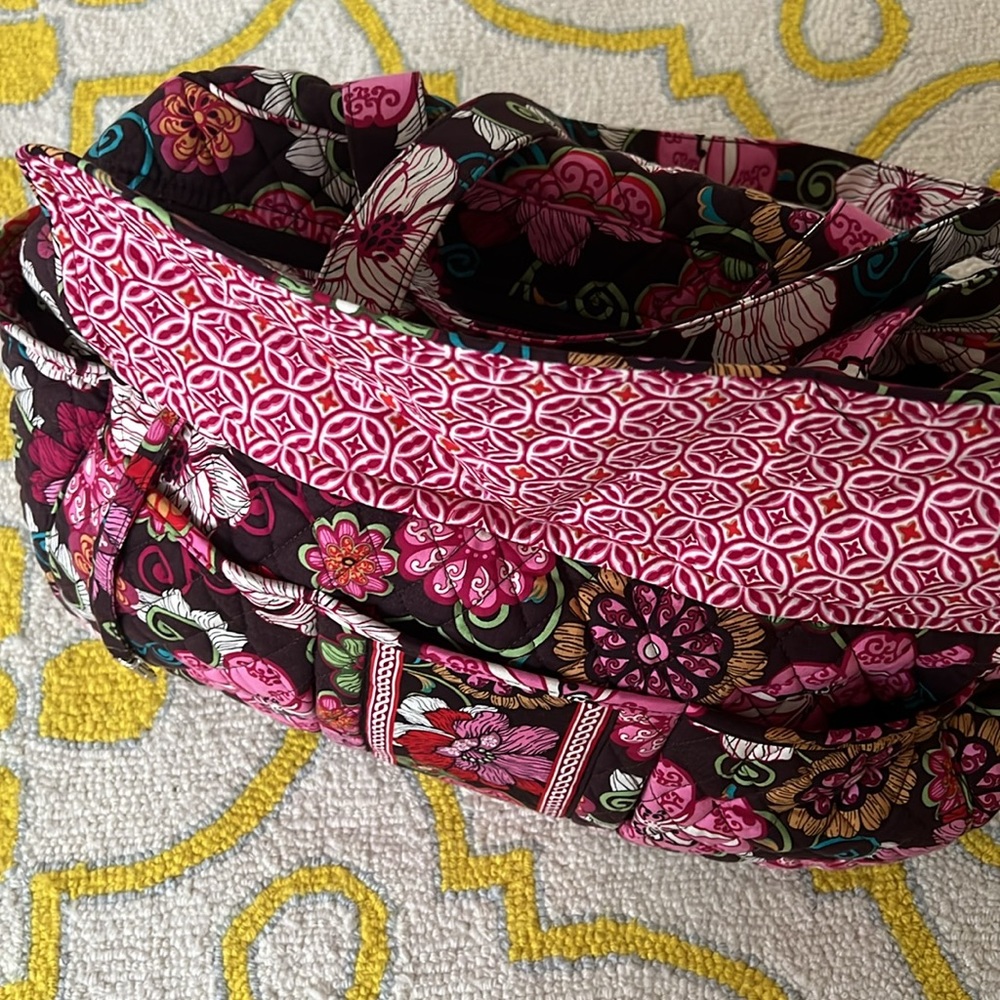 NWOT RETIRED Vera Bradley Mod Floral Pink Diaper Bag and Changing Pad - Picture 3 of 13